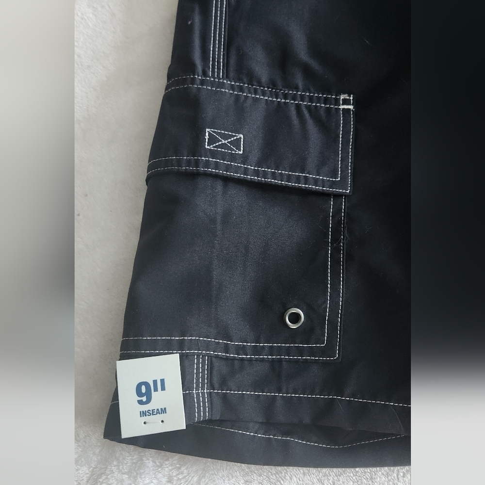 George Men’s Black Cargo Eboard Swim Shorts, Size Small (28–30), 9” Inseam, NWT - Picture 4 of 16